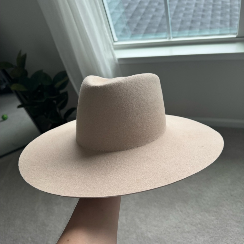 GIGI PIP - Dakota Triangle Crown (Cream)